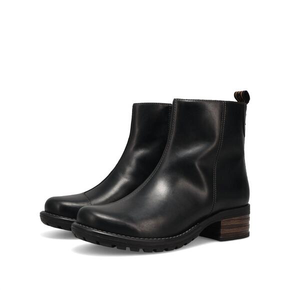 NEW TAOS women's uptown leather boot in black